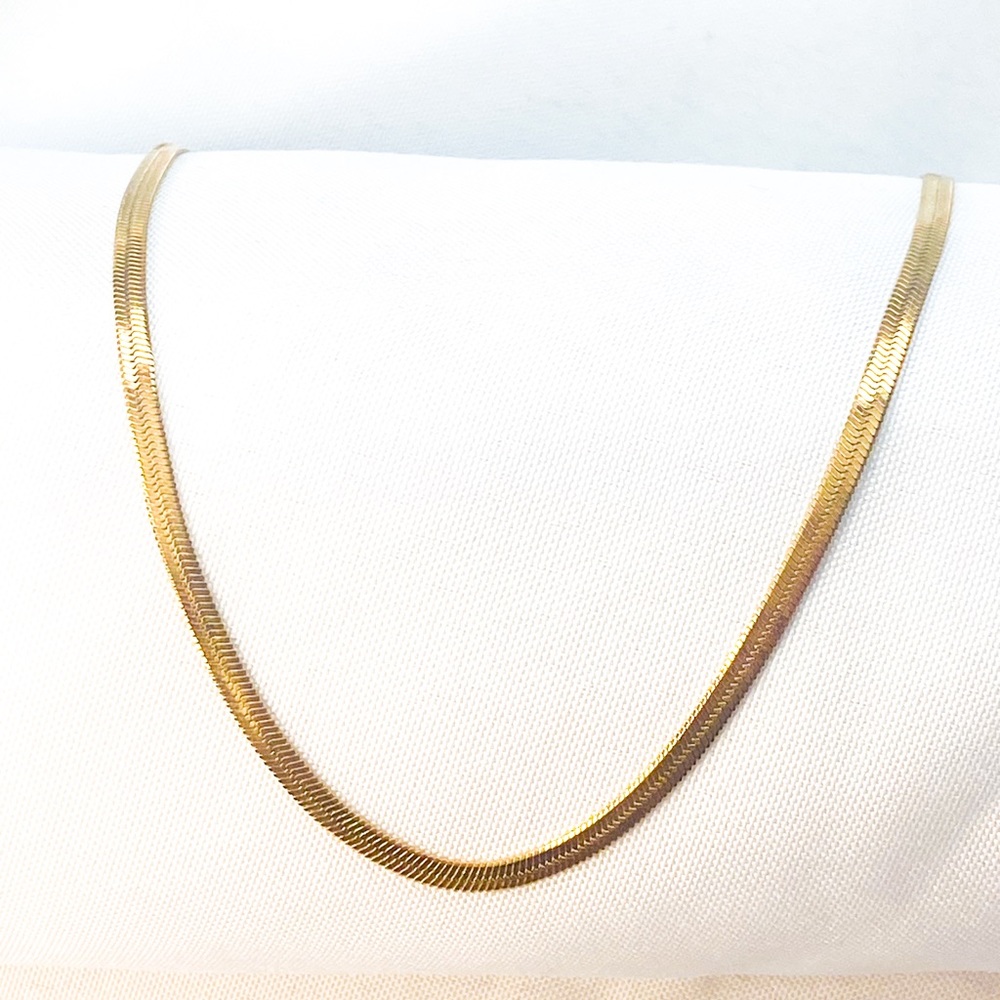 NWT Gold Necklace